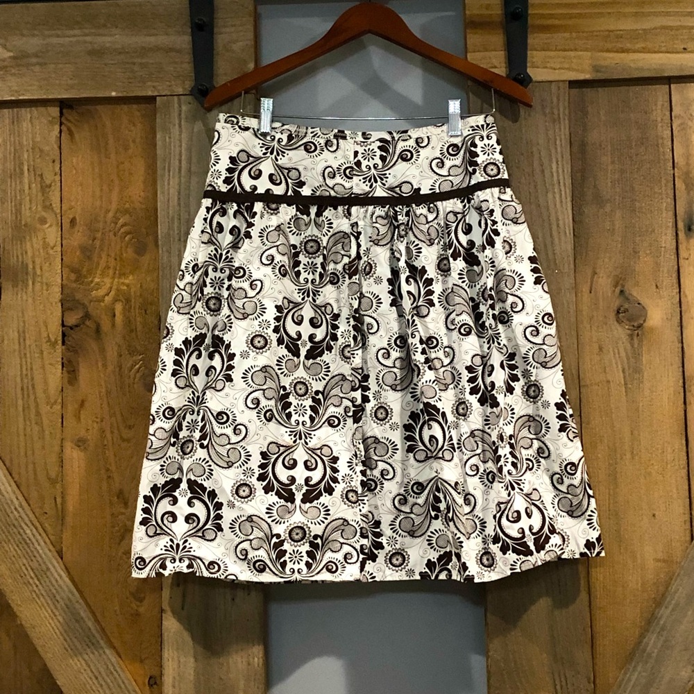Tommy Hilfiger midi a line paisley brown and white skirt size 4